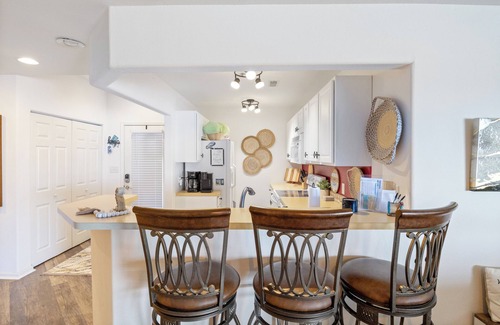 Lake Ozark Condo | Prime Spot, Breathtaking Views, Nearby Attractions