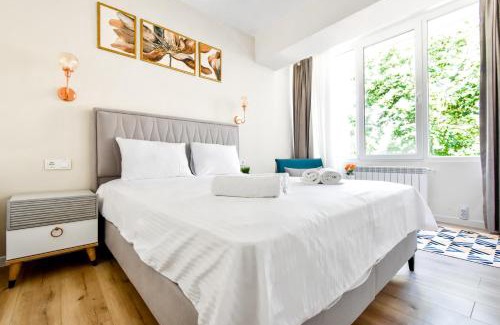 Sofia City Center Apartment | Prime Spot For 5 Full Kitchen Wi-fi Ac