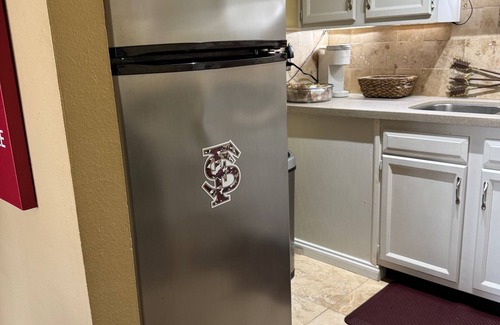 Tallahassee Condo | Prime Studio Condo in the Heart of FSU - Steps from Doak Campbell & College Town