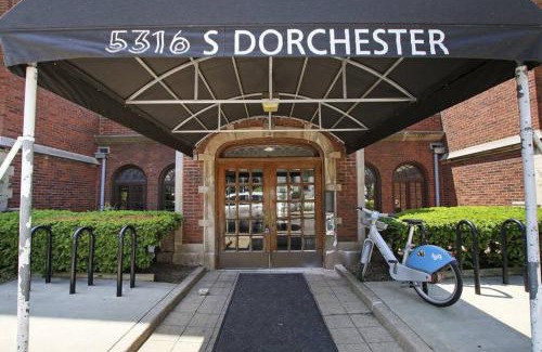 Hyde Park Apartment | Prime & Stylish 1BR Hideaway - Dorchester 306