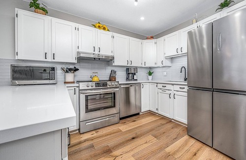 Wellington House | Prime Wellington Location with Water Views and Sandbanks Provincial Park Pass