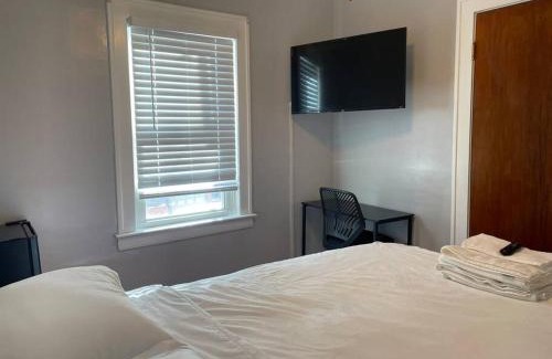 Cleveland Apartment | Primo Apartment 2 Bedroom 1 Bath Free Parking Airport Cleveland Clinic Fairview