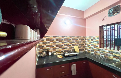 Sualkuchi Condo | Primrose - Aesthetic 2-bedroom condo with WiFi, AC with balcony