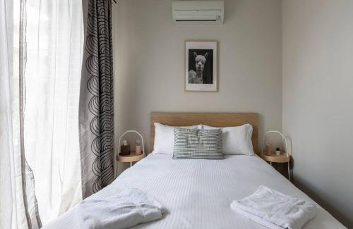 Brunswick East House | Primrose - Chic Mid-Century Style in Brunswick