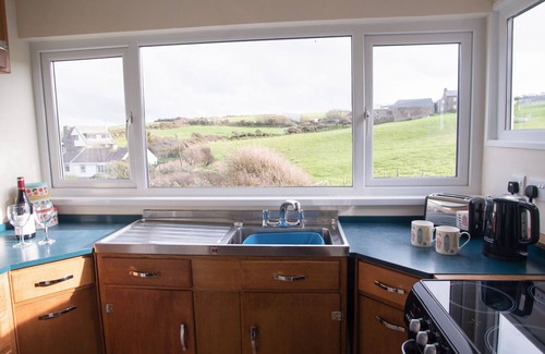 Roch Cottage | PRIMROSE COTTAGE, family friendly, with a garden in Newgale
