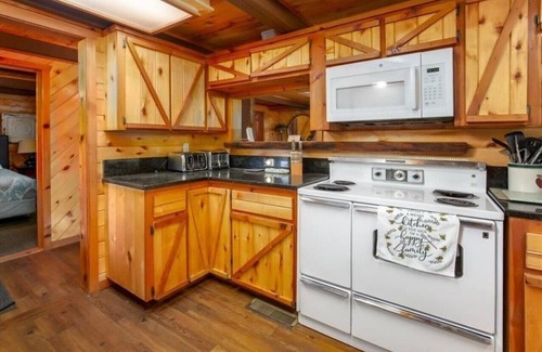 Sulphur House | Primrose Family Lodges