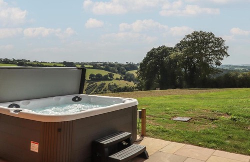 Sticklepath House | Primrose Lodge