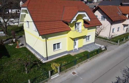 Jesenice Apartment | Primula Apartment