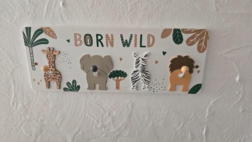 Alverstoke House | Prince Alfred , 3 bed slp 8 Dog-friendly Gosport town-house