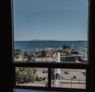 Thunder Bay Hotel | Prince Arthur Waterfront Hotel & Suites