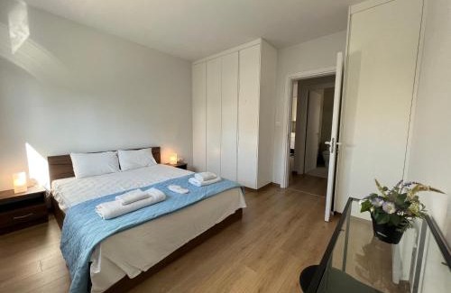 Ayios Dhometios Apartment | Prince Boutique Apartment/1BR