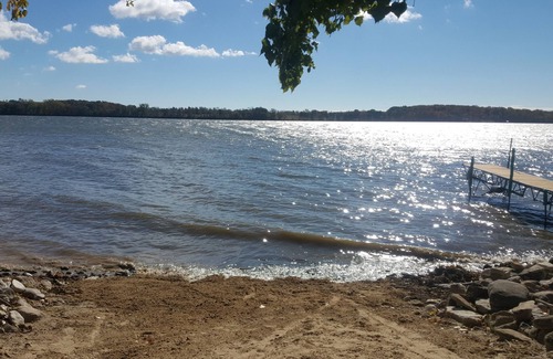 Adolphustown Cottage | Prince Edward County-A Ferry Ride Away, 2 Bedroom Waterfront Cottage Rental.