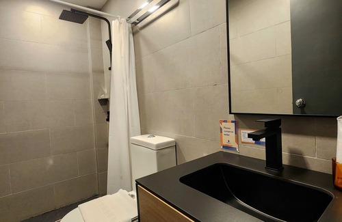 Bogo Hotel | Prince Express Inn