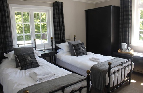 East Cowes Hotel | Prince of Wales