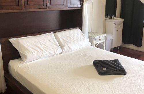Proserpine Hotel | Prince of Wales Hotel