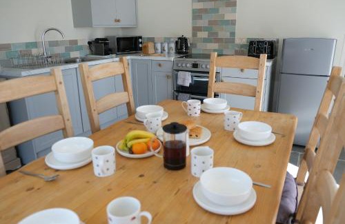 Kelmarsh House | Prince Rupert's cottage with garden
