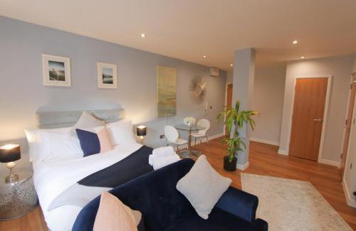 Bristol Floating Harbour Apartment | Prince Street Studios