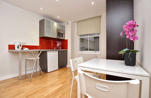 Bayswater Apartment | Princes Square Serviced Apartments by Concept Apartments