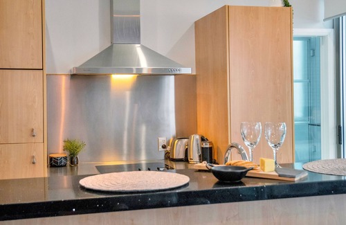 Auckland Central Business District Apartment | Princes Wharf Boutique Apartment