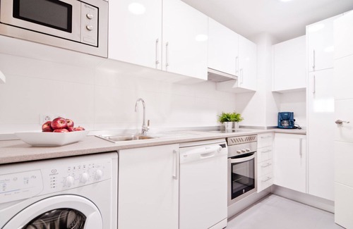 Malasana Apartment | PRINCESA V - One Bedroom Apartment, Sleeps 2