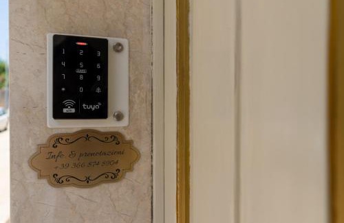 Solarino Apartment | Principe Umberto Luxury House