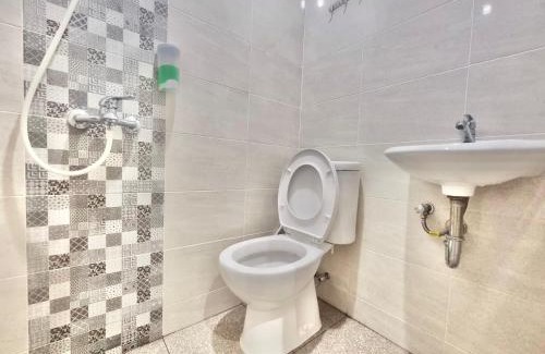Tembalang House | Pringgondani Guesthouse Pandanaran Hills