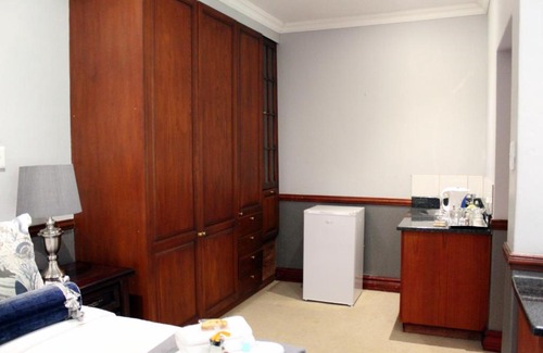 Pretoria House | Prinshof Manor Guesthouse