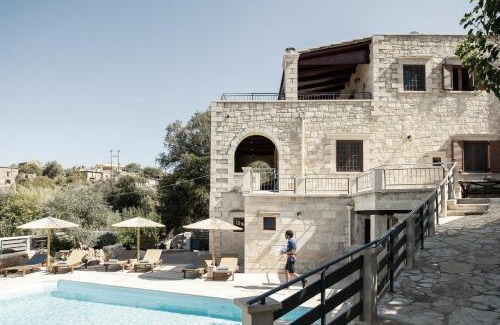 Embrosneros Villa | Prinus Country Retreat Apokoronas, heated pool, 13km from the sea