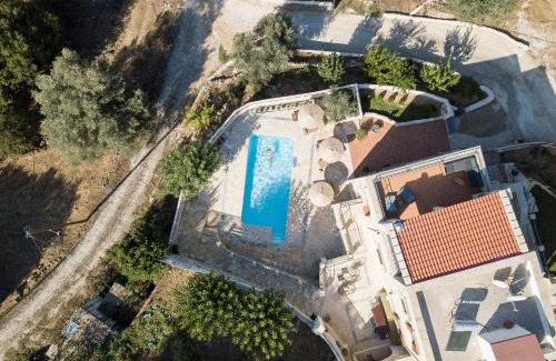 Embrosneros Villa | Prinus Country Retreat Apokoronas, heated pool, 13km from the sea