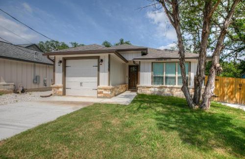 Canyon Lake House | Pristine 3-bedroom Home Near Canyon Lake!