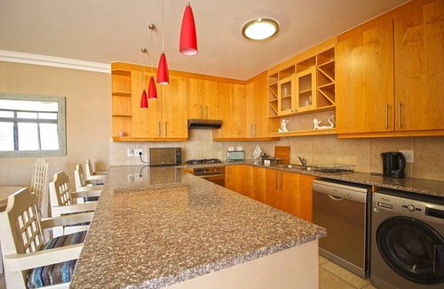 Cape Town City Centre Apartment | Pristine Apartment in the Heart of Cape Town