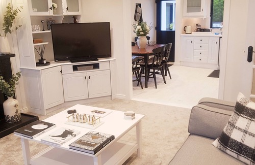 Carlingford House | Pristine Carlingford Mountain Retreat and Getaway