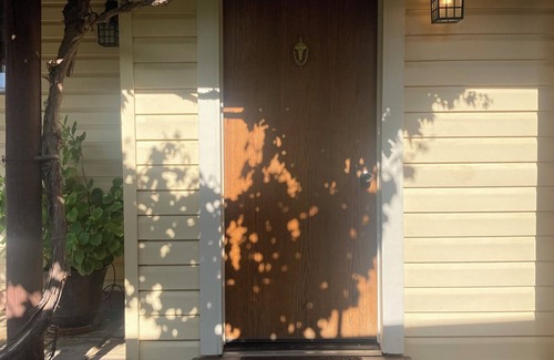 Orland House | Pristine & Charming One Bedroom Home. Includes all utilities except electricity