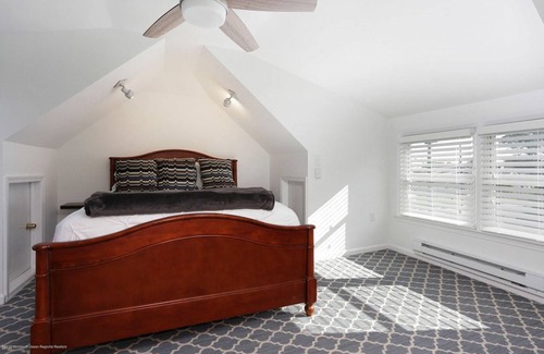 Lake Como Cottage | Pristine Lake Como/Belmar Beach Cottage - 5 blocks to Beach