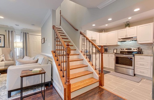 Middleburg House | Pristine Middleburg Home with 2 Bedrooms 1 Bath