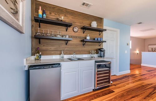 Oceanmarsh Subdivision House | Pristine New Listing! Located in Harbour Key