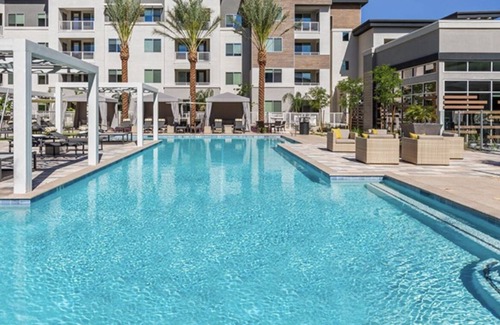 Desert View Village Apartment | Pristine North Scottsdale unit