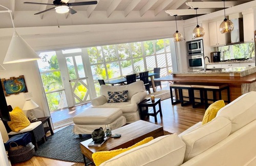 Calabash Bight House | Pristine Reef steps away from Private Beach.