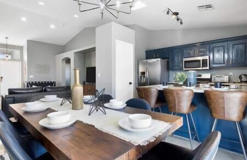 North Las Vegas House | ❤️Pristine Retreat - Chic 3 BR Home w Spa & Golf