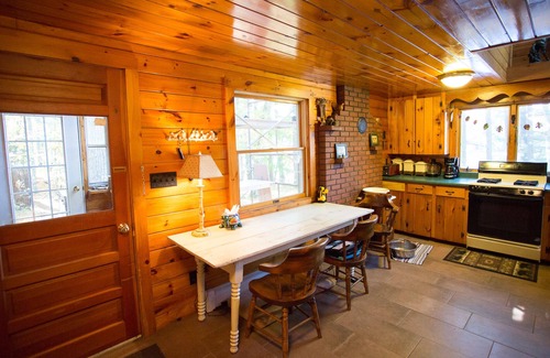 Waterford House | Pristine Waterfront Home near Sunday River. Ski, Swim, Fish, Relax! 5 STAR *