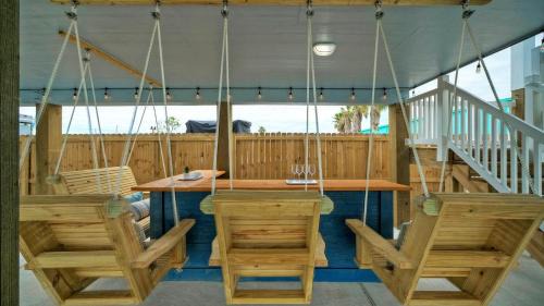 Old Town House | Priv Pool Swing Bar Ping-Pong Walk to Town Once Upon A Tide by AvantStay