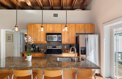 Downtown House | Private Home in Heart of Old Town (Shared Pool!)