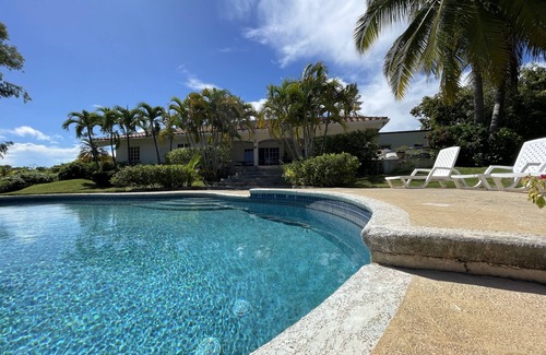 Las Lajas House | Private Pool House with Jacuzzi in Coronado