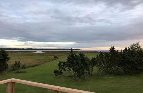 Kihelkonna House | Privaatne mereäärne maamaja tõeliseks puhkuseks!