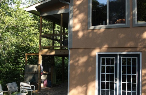 Buckingham Cabin | Privacy and Relaxation on the James River!