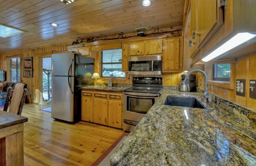 Aska Cabin | Privacy and Seclusion - Magical Creek Oasis & National Forest