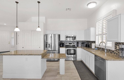 McDowell Mountain Apartments House | Privacy, Clean, Pickleball, Club House, Hiking, Mountains, Pet Friendly, Family Friendly