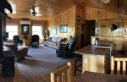 Washburn Cabin | Privacy in the Valhalla Hills near Bayfield/Lake Superior. On ATV/Snow trails.
