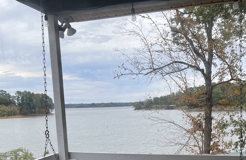 Milam Cottage | Privacy, incredible views, private boat dock, comfy beds and huge back porch!
