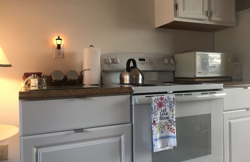 West Dennis Condo | Privacy, location, cleanliness and decorated